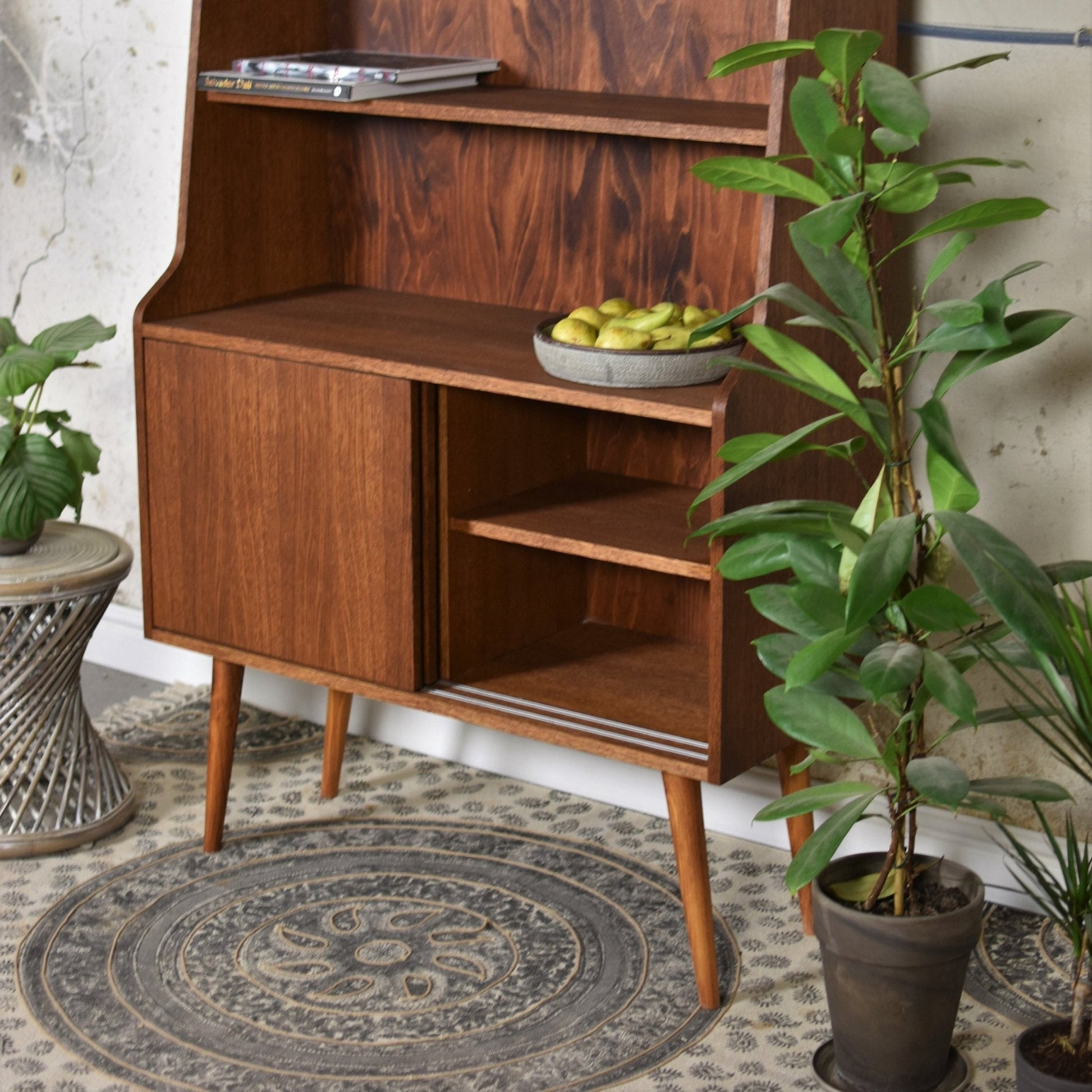 Biblioteczka HIGHBOARD CLASSY - Pastform Furniture