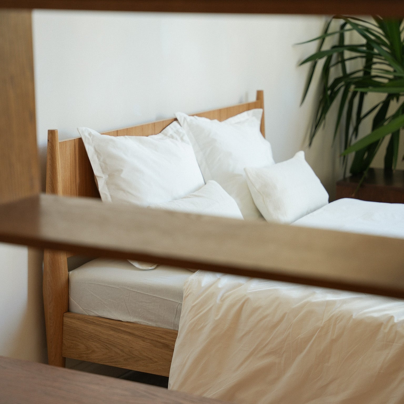 Bett AURA